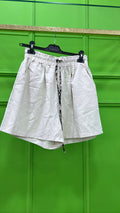 Shorts crema